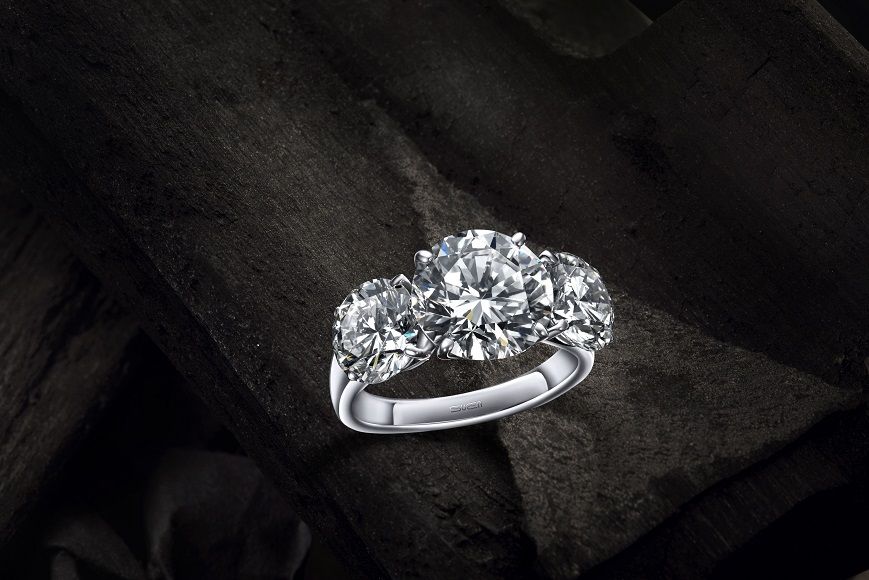 On Our Wishlist: Suen Round Brilliant Diamond Trinity Ring