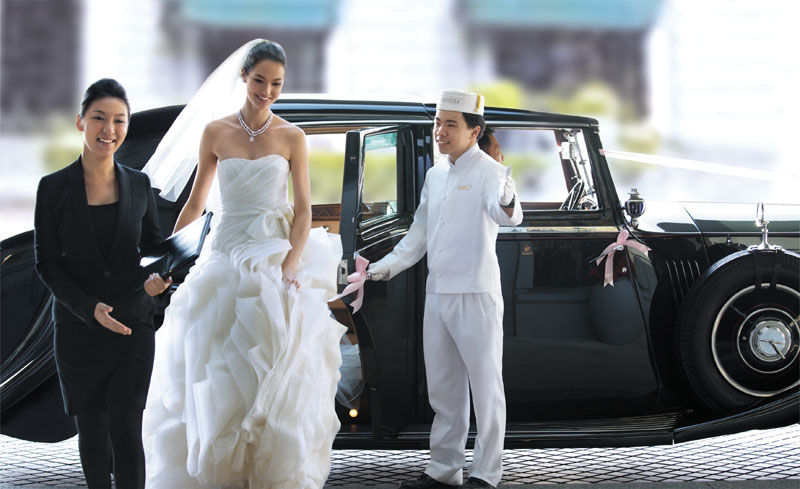 Once in a Lifetime Weddings at The Peninsula Bangkok