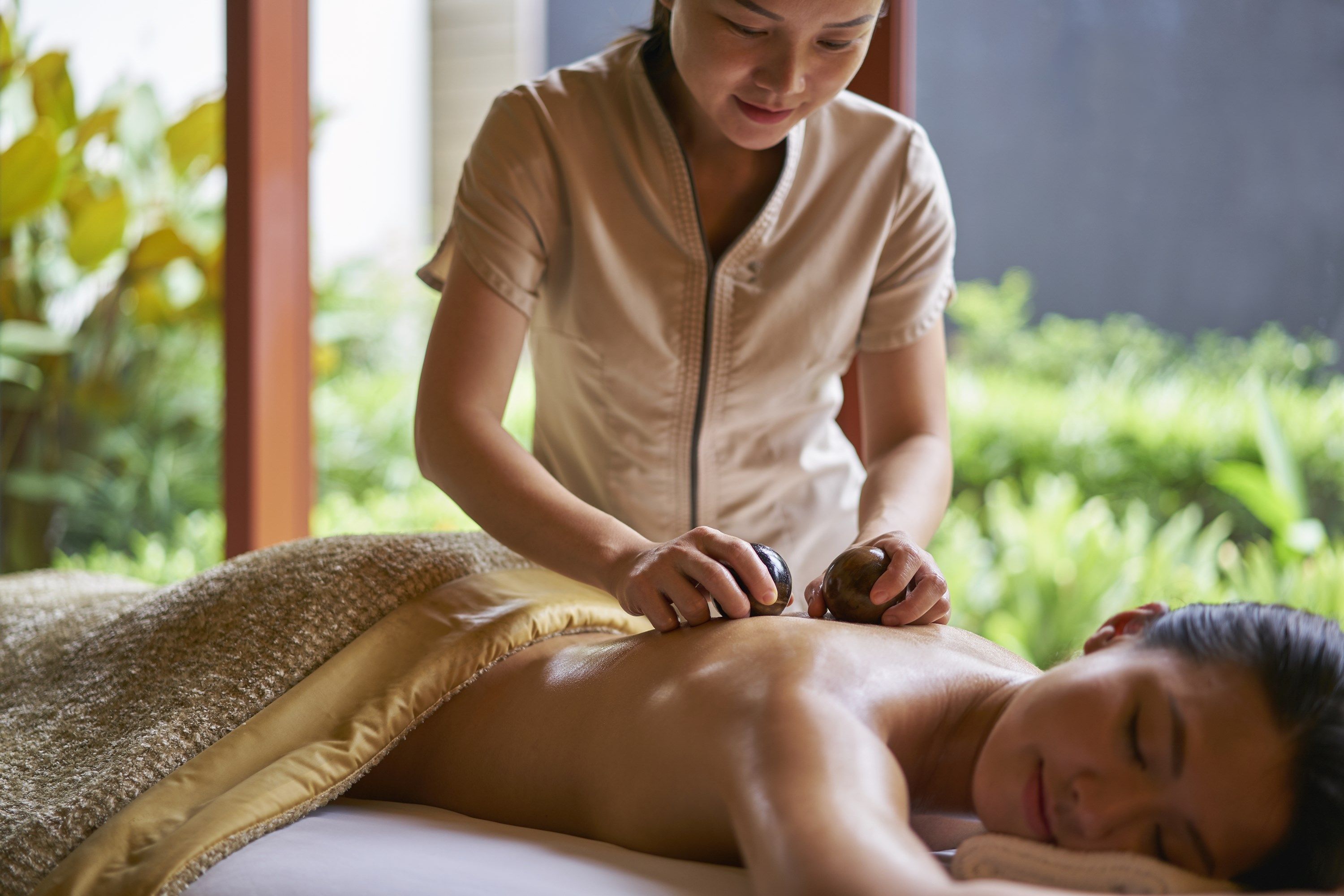 5 benefits of the new Kundalini Massage offered at Capella Singapore’s Auriga spa
