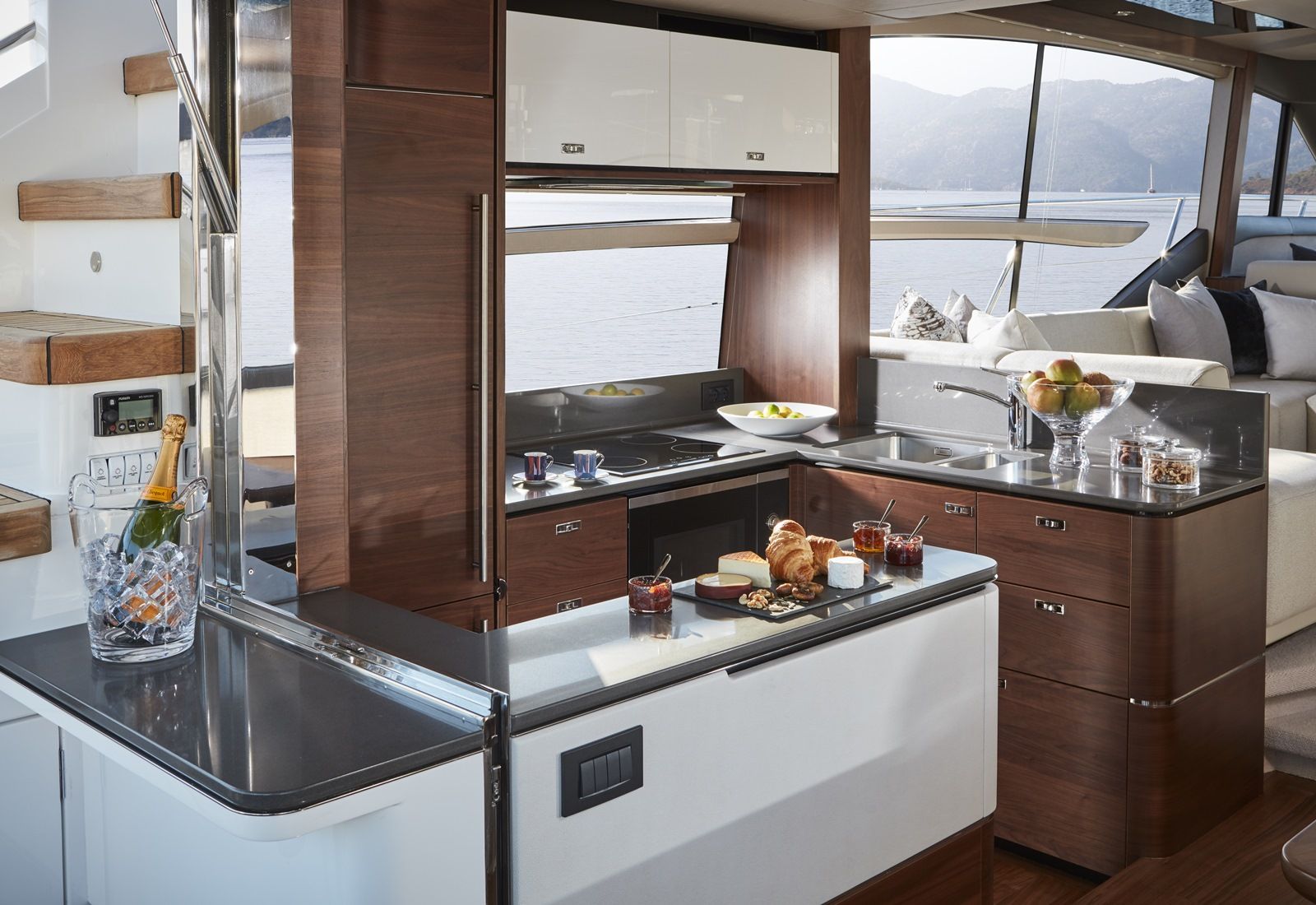 Princess 62 by Princess Yachts: Check out this penthouse that floats