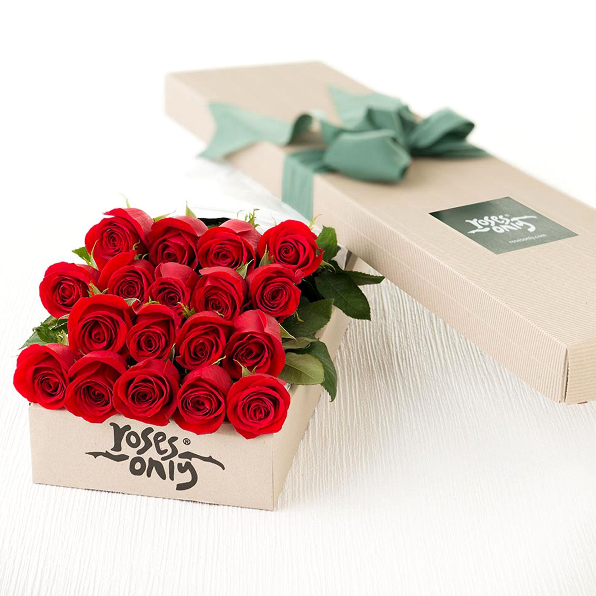 Valentine’s Go-to Online Florist: Roses Only Singapore