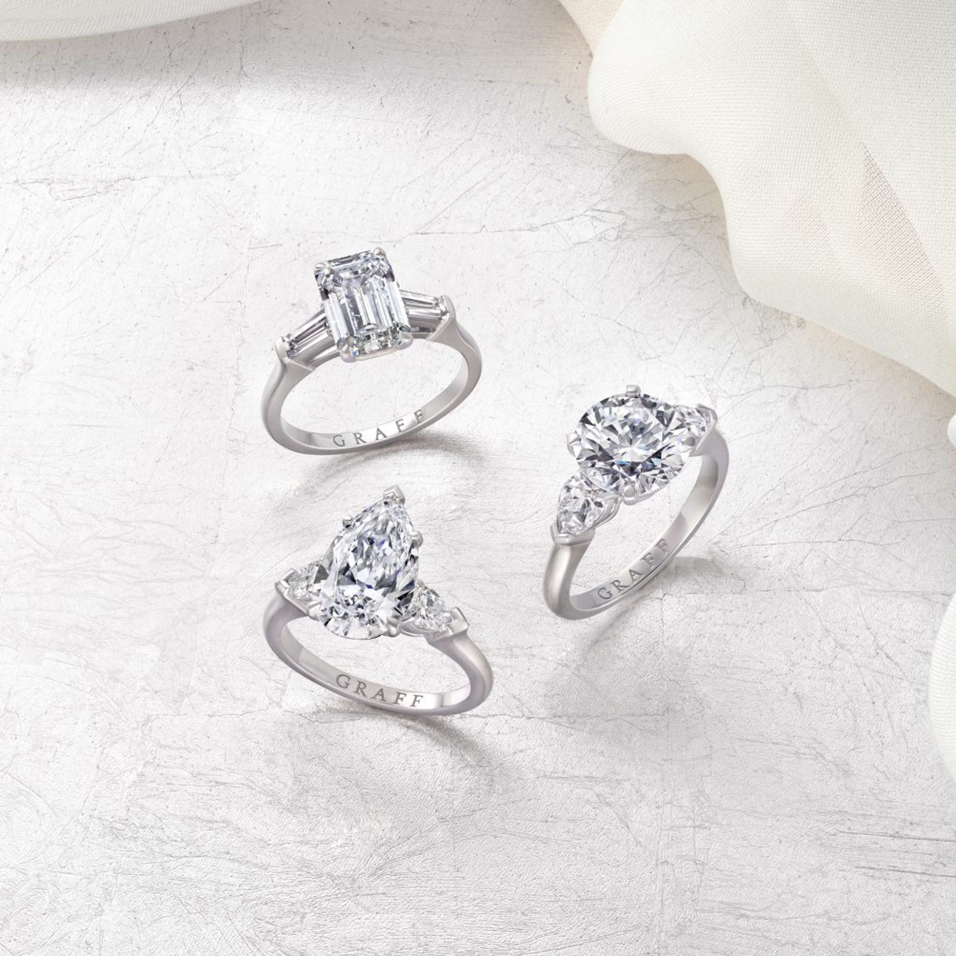 Graff engagement rings designed in eight unique settings for best gleam