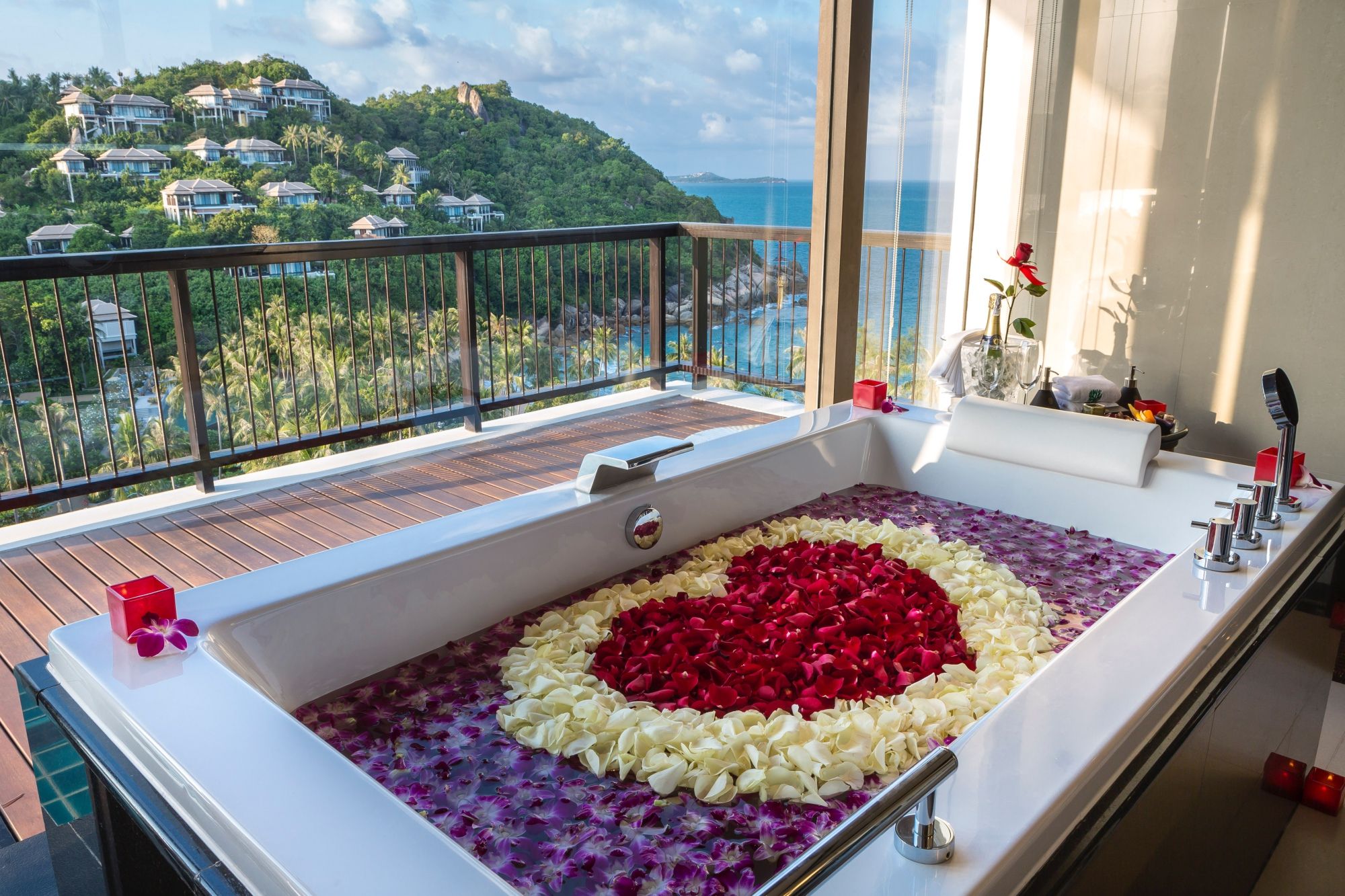 The most luxurious hotel bathtubs in Asia for relaxing soaks