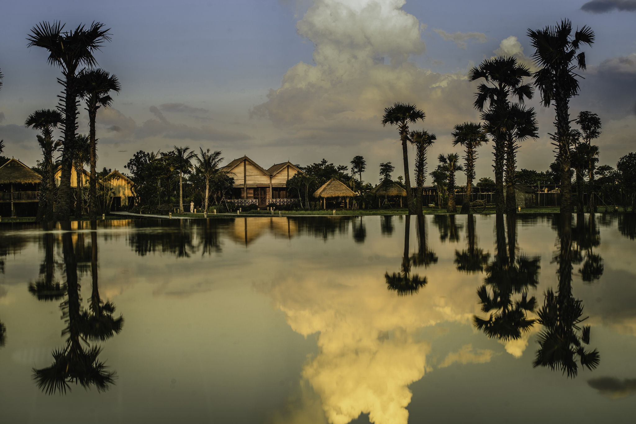 You Can Have Both Classic Luxury And Authentic Immersion In Siem Reap