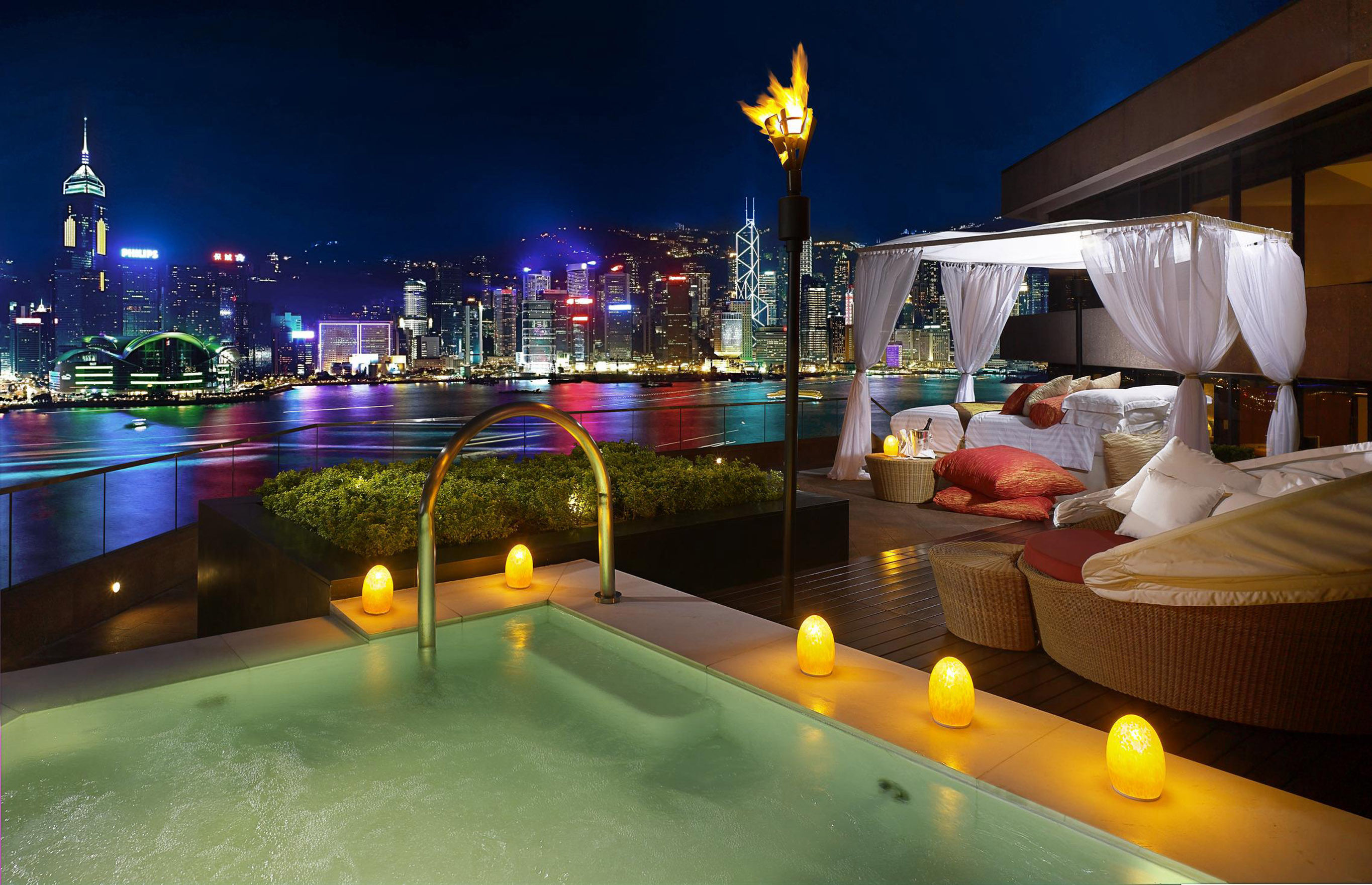 Место вечер. Интерконтиненталь Гонконг. Бассейн Интерконтиненталь Гонконг. Красивые отели. Самые красивые отели.