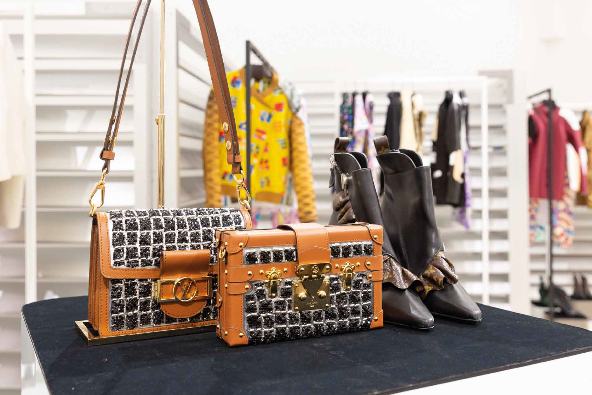 LOEWE Launches New SS19 Bag Collection!