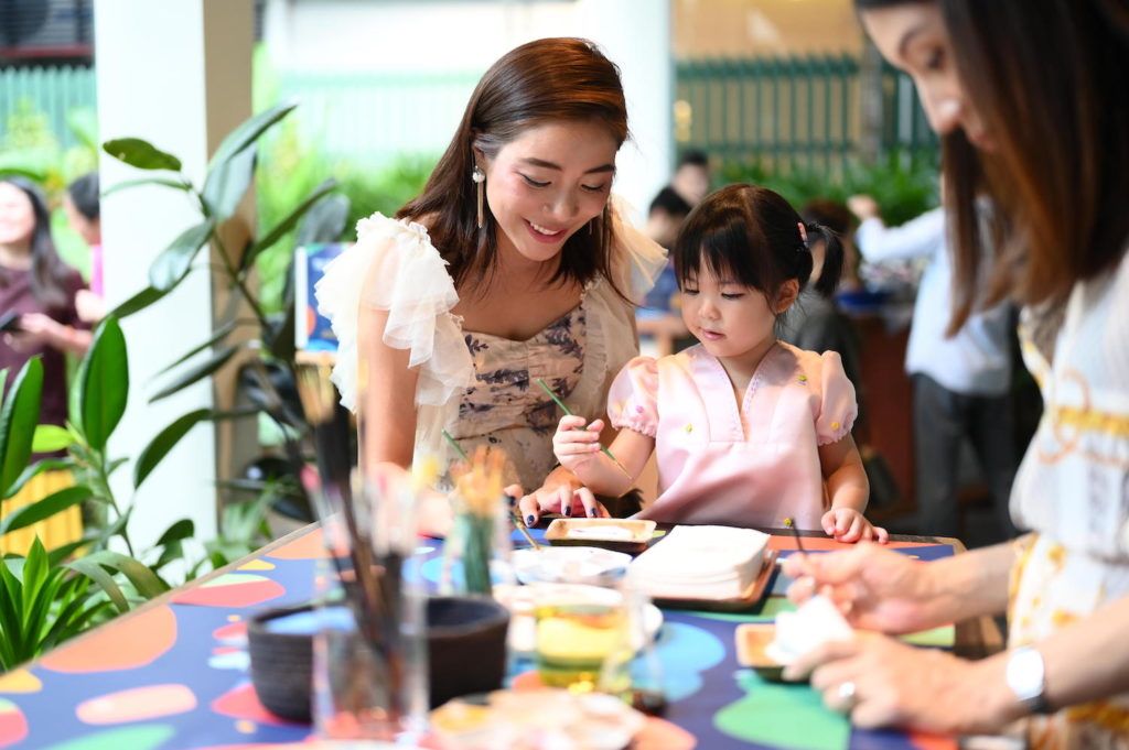 #PrestigeRecap: Sansiri Hosts Charity Art Auction for UNICEF