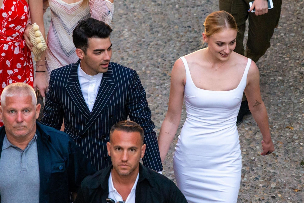 Sophie Turner And Joe Jonas Get Married In The South Of France