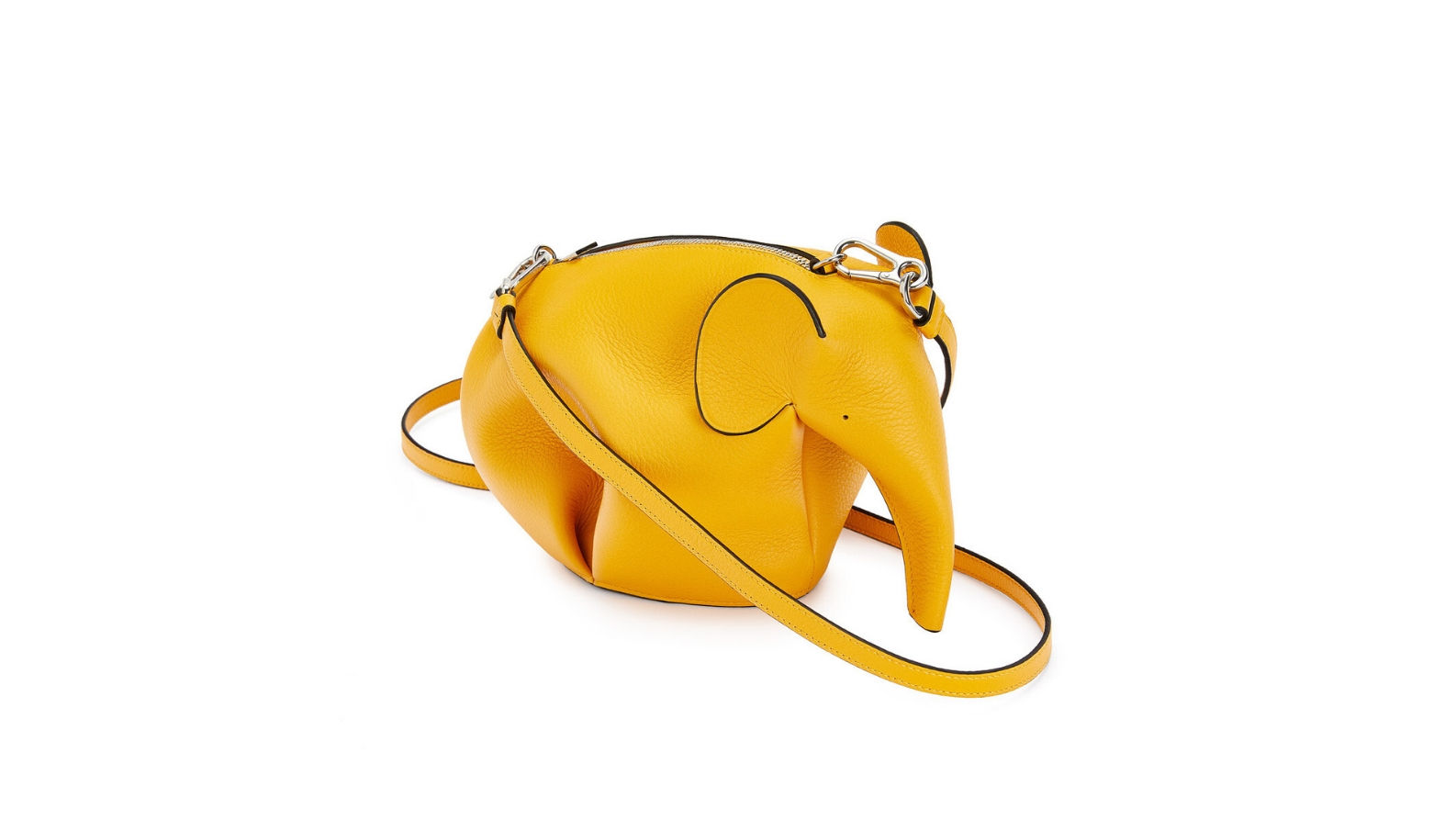 10 Fun-Shaped Mini Bags to Carry This Summer