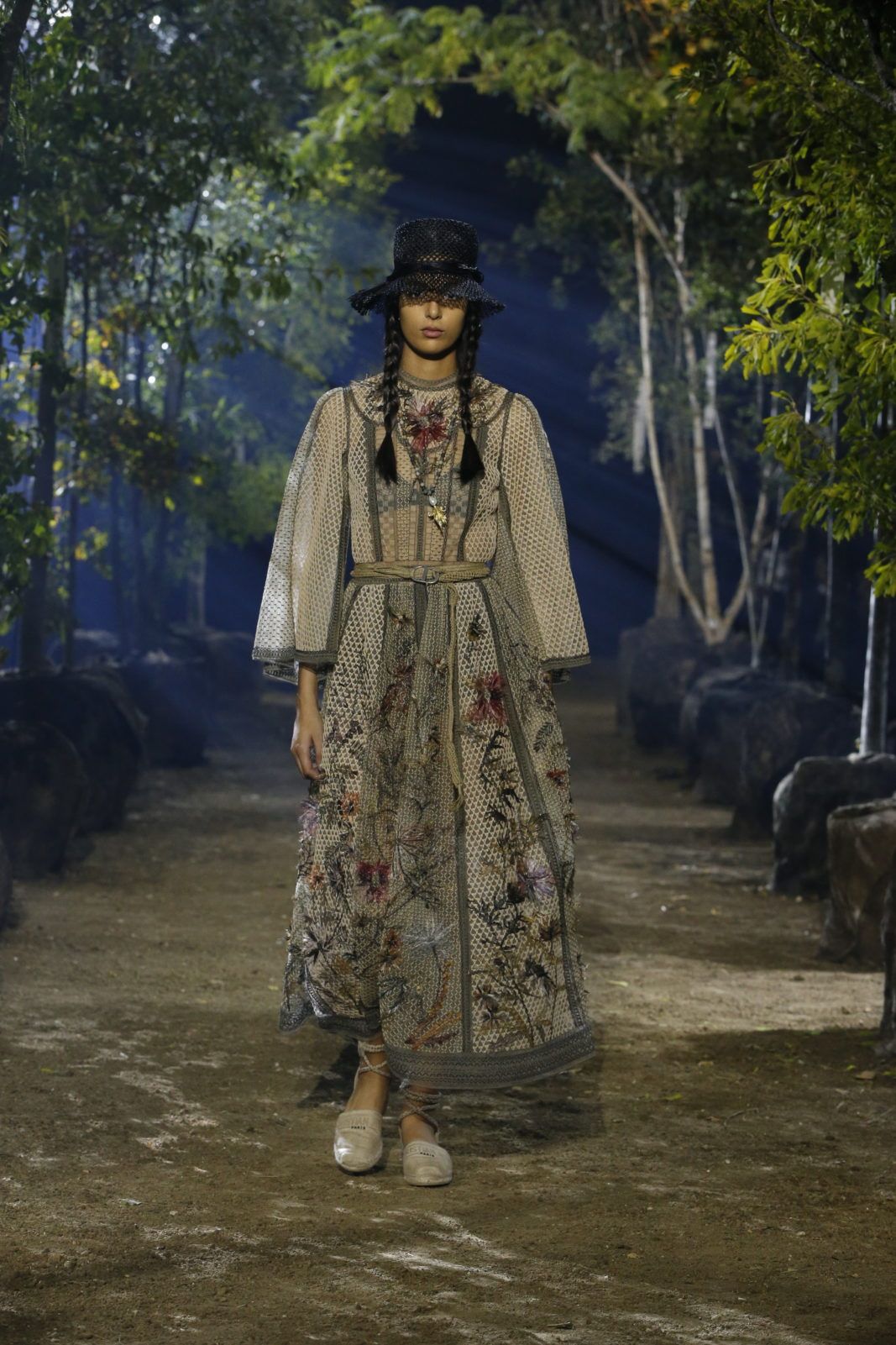 Dior Spring/Summer 2020: Love for the Gardens