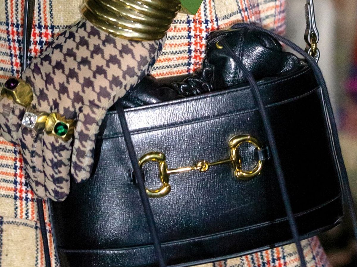 Gucci Horsebit 1955 Mini Bag: A Timeless Icon of Equestrian