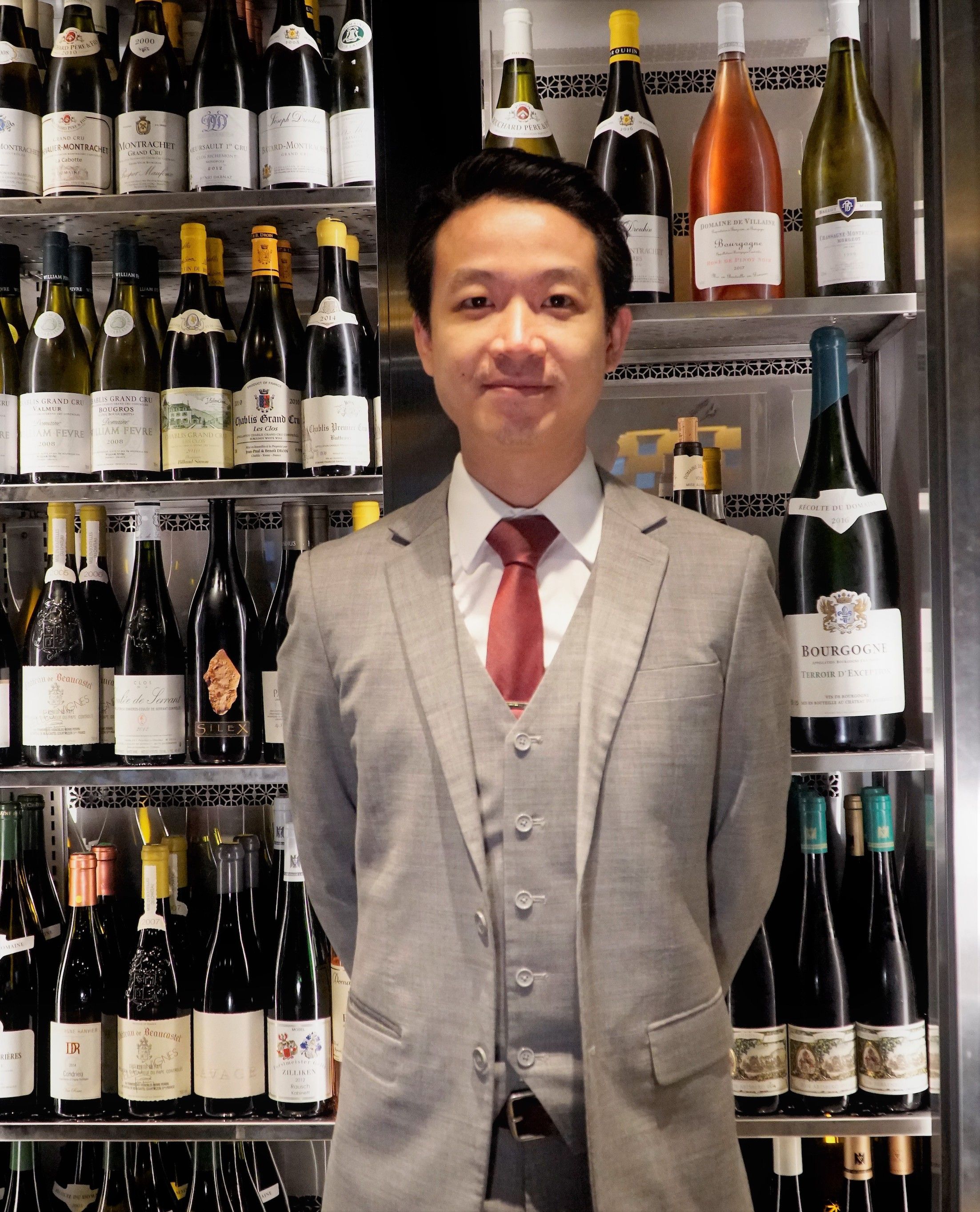 Star Sommelier Reeze Choi Names His Top 3 Hairy Crab and Wine Pairings