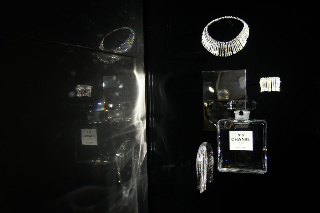 Le celebrities Chanel alla Mademoiselle Privé Exhibition di Tokyo