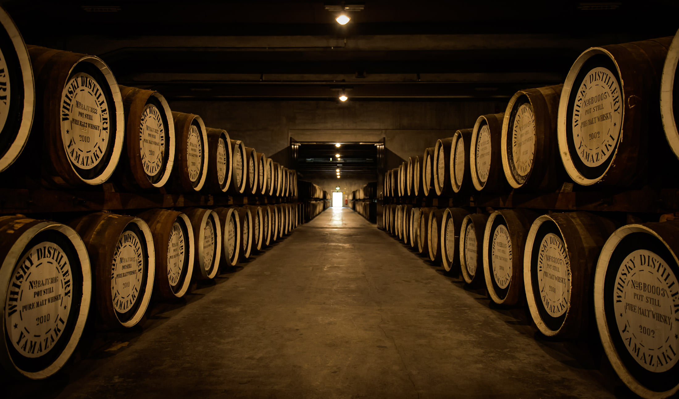 whiskey distillery to visit in japan