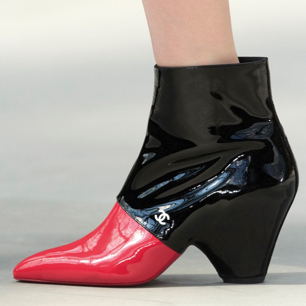 The new CHANEL Two-tone Pumps: The Height of Elegance