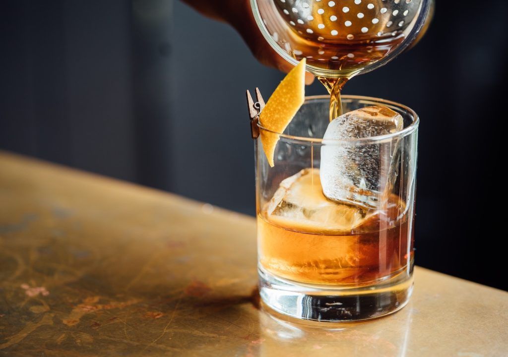 These artificial intelligence bartenders are the future of festive parties
