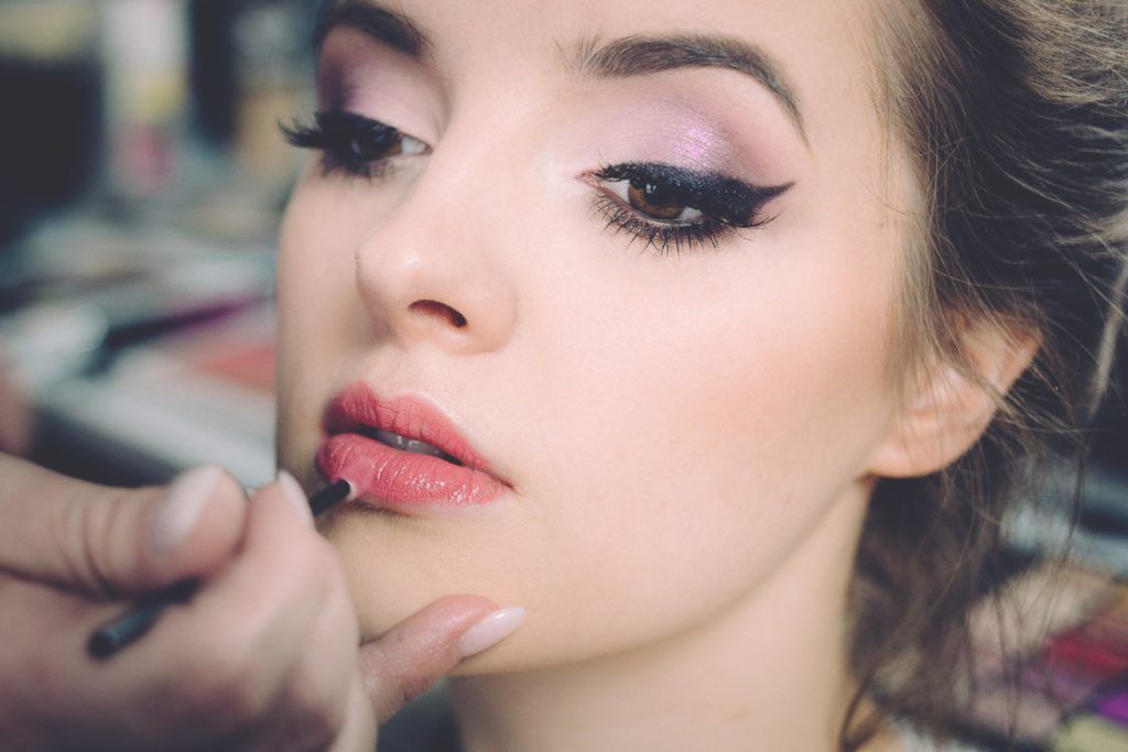 The 7 Makeup Essentials to Complete Your Holiday Look
