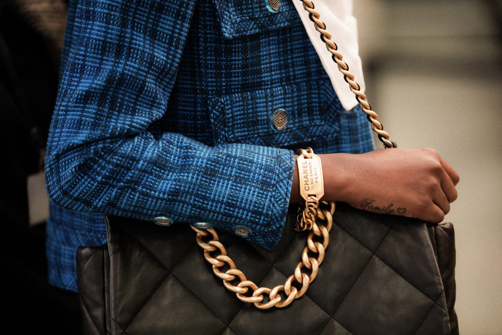 CHANEL ELEGANT CHAIN BAG - CHANEL CRUISE 2019/20 Collection 