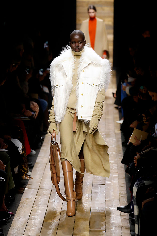 The Cosy Glamour Vibes in Michael Kors’ Fall 2020 Collection