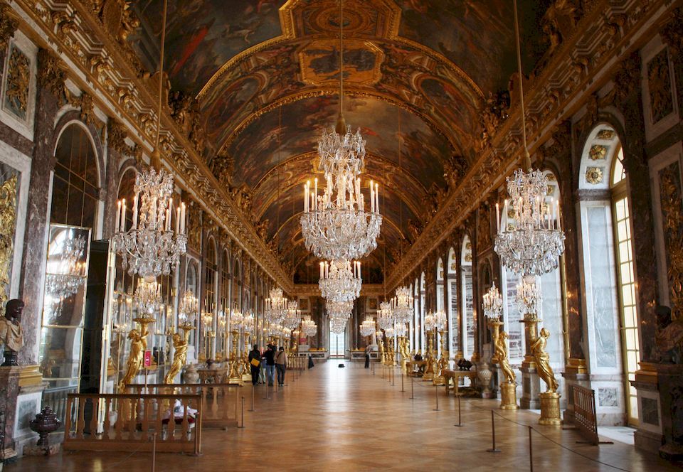 Explore Europe’s most majestic palaces via virtual tours