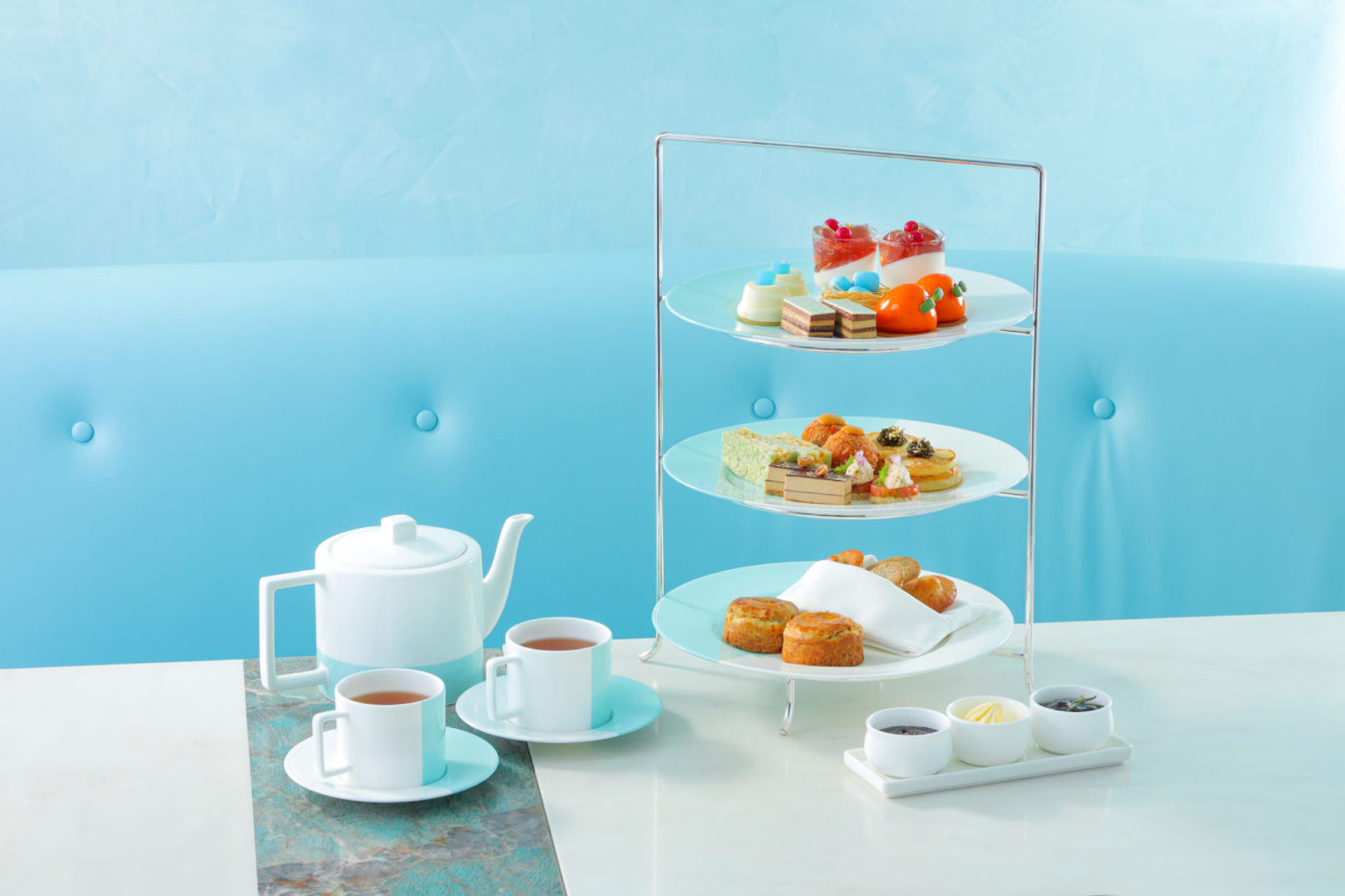 Tiffany Blue Box Café Launches its Tiffany T1 Afternoon Tea Set