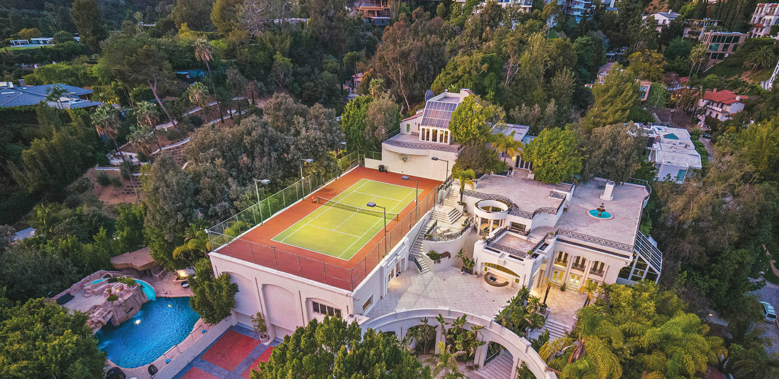 Inside Serena Williams' $7.5 million Beverly Hills mansion, with