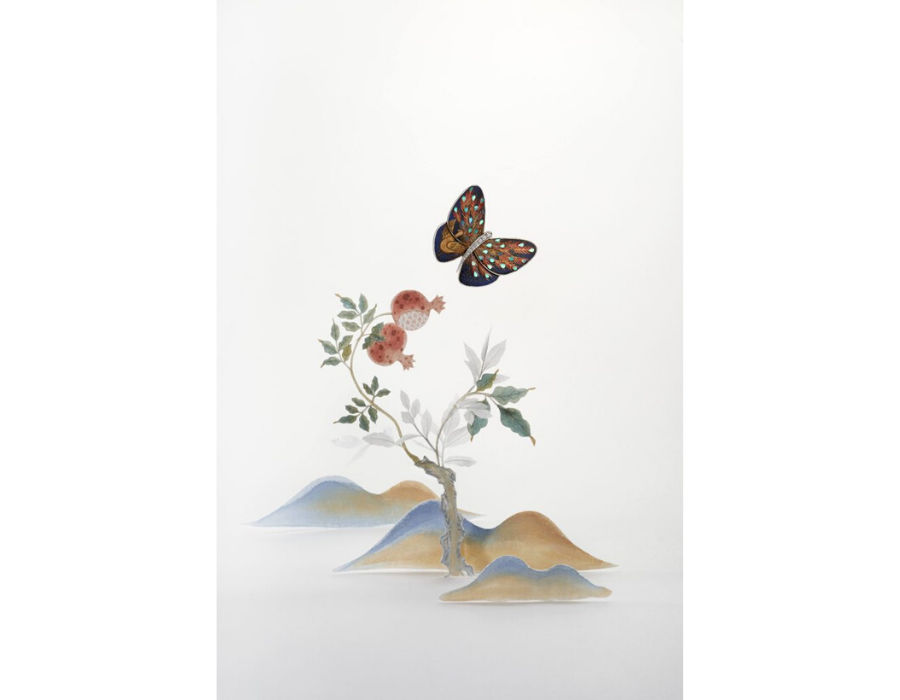 Van Cleef & Arpels Celebrates Butterfly Clips in Korean
