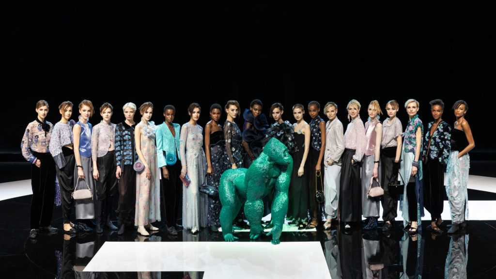 A Sense of Romance at Giorgio Armani Women Autumn/Winter 2021