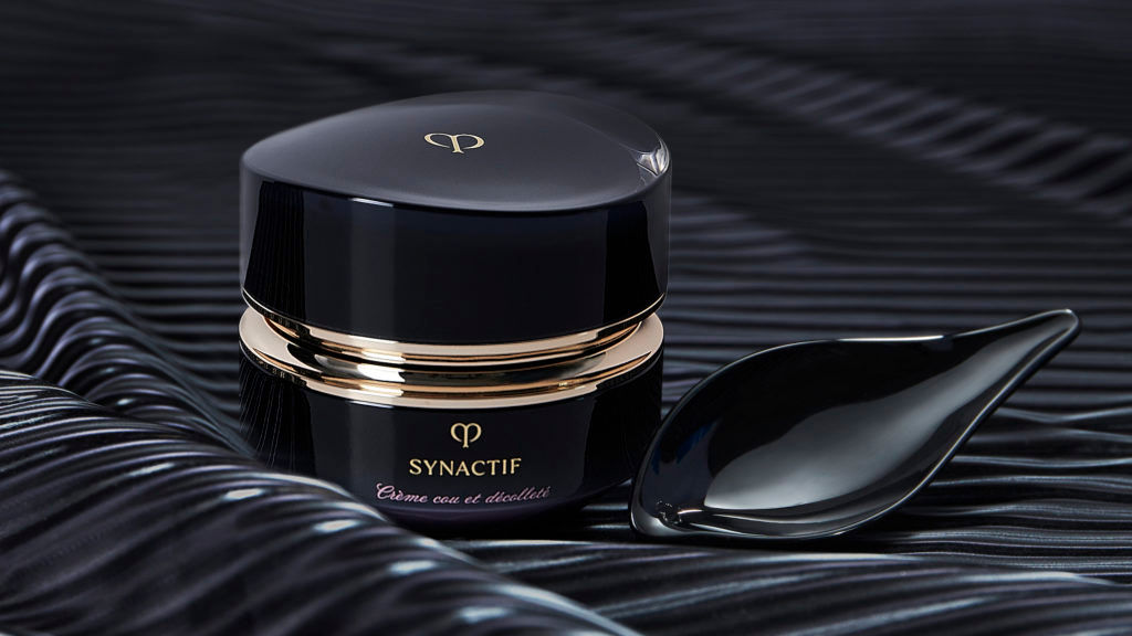 SYNACTIF Neck & Décolleté Cream: Firming and Radiance-Boosting