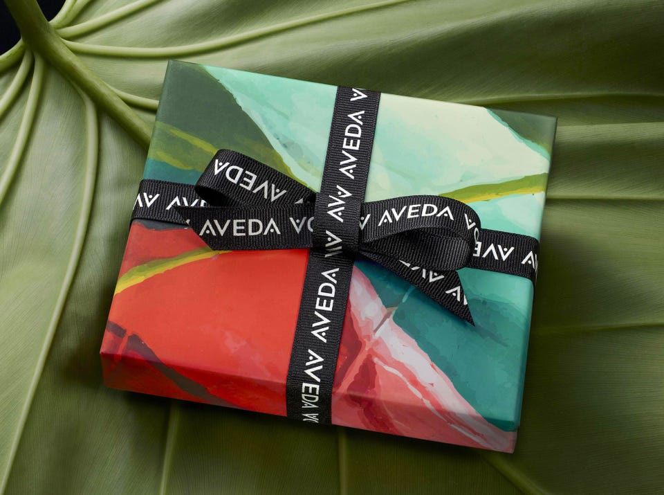 Aveda: Surrounded by the Love of Nature (A Christmas Giveaway)
