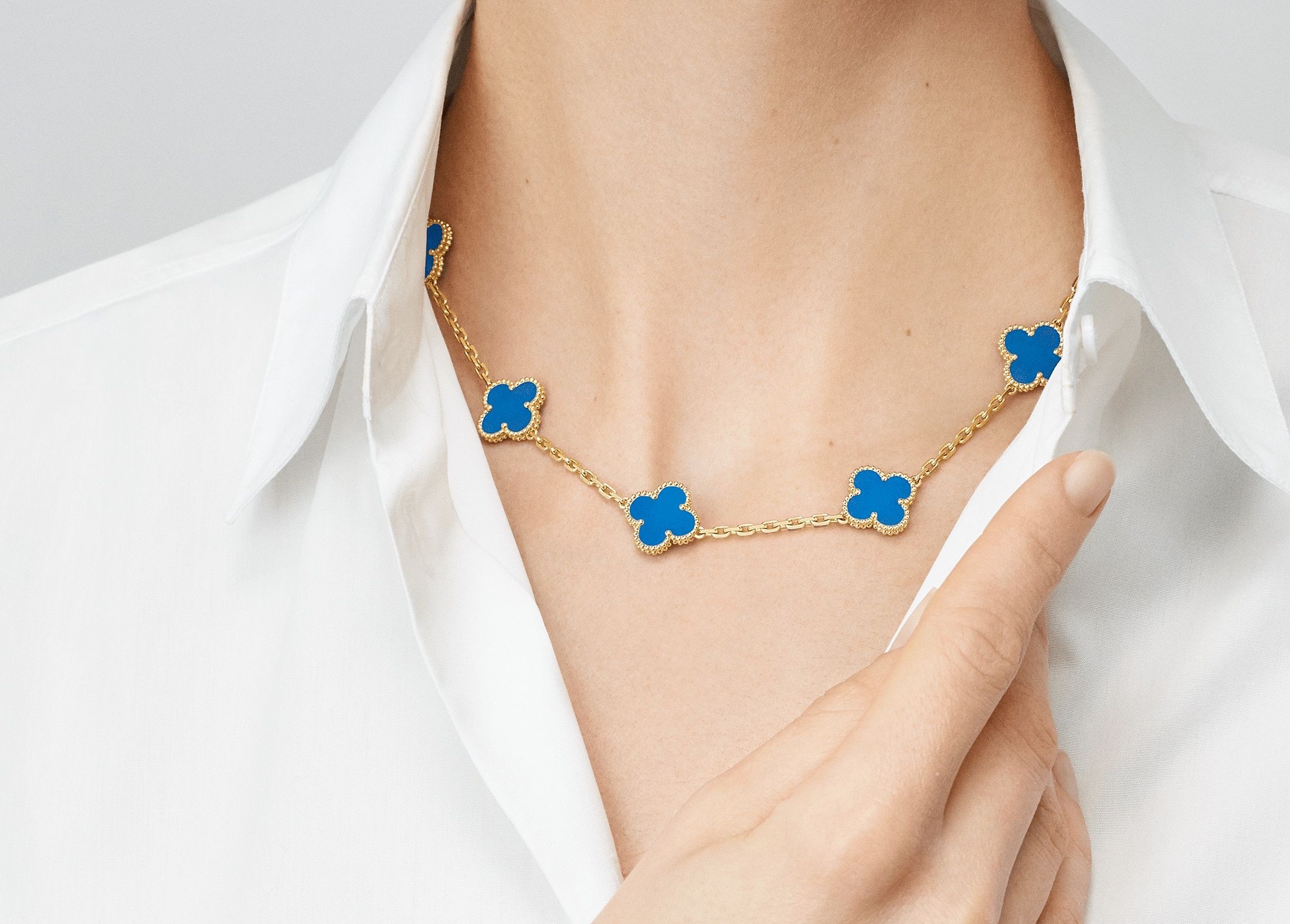 Digital Editor's Top Holiday Gift Picks Van Cleef & Arpels Vintage Alhambra Necklace