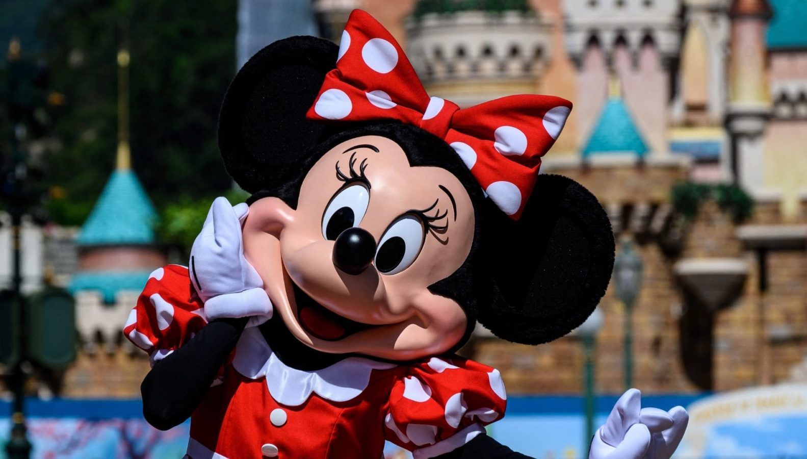 Minnie Mouse to Ditch the Red Dress for Stella McCartney Pantsuit