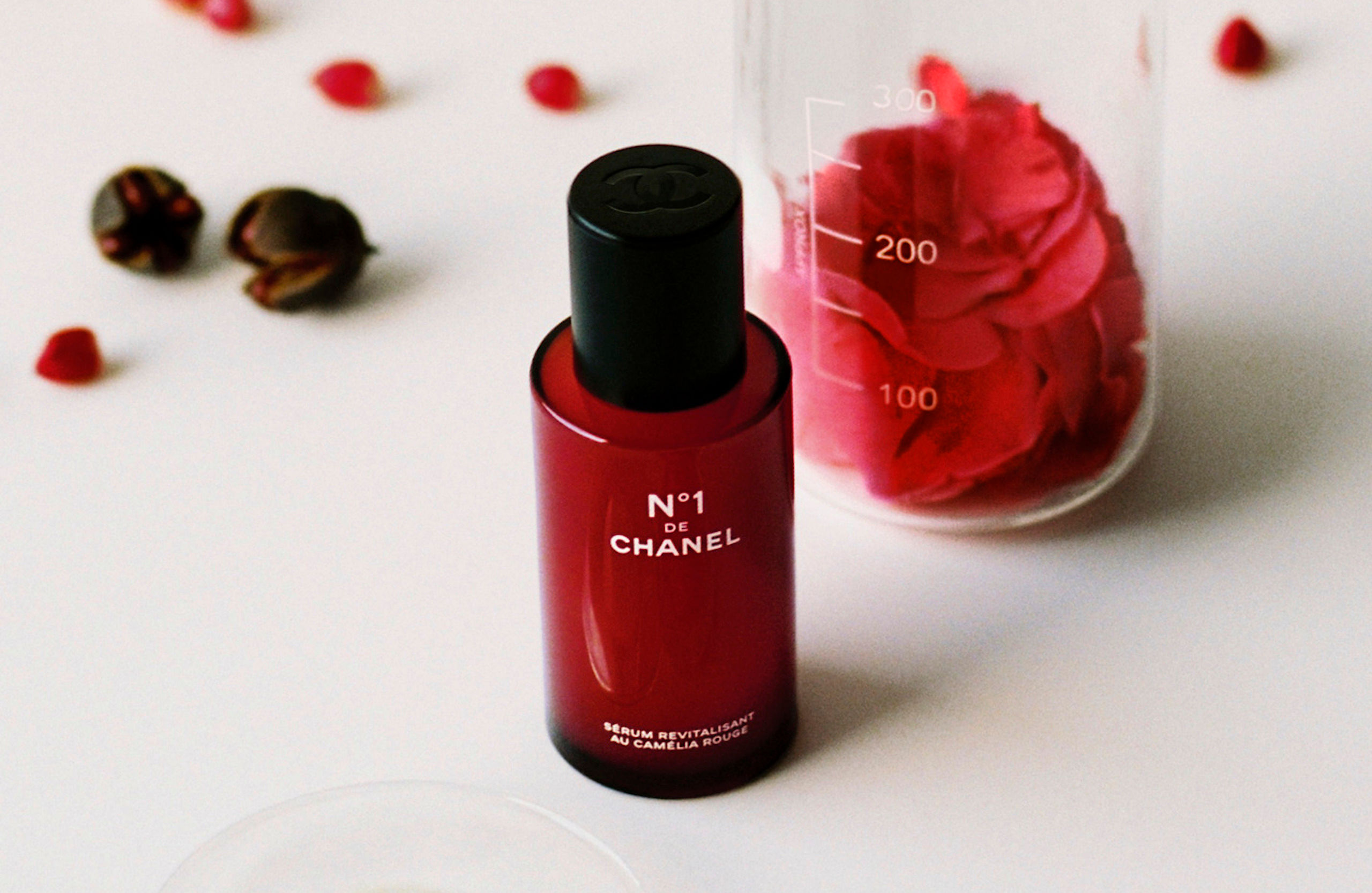 N°1 DE CHANEL Red Camellia Valentine's Day
