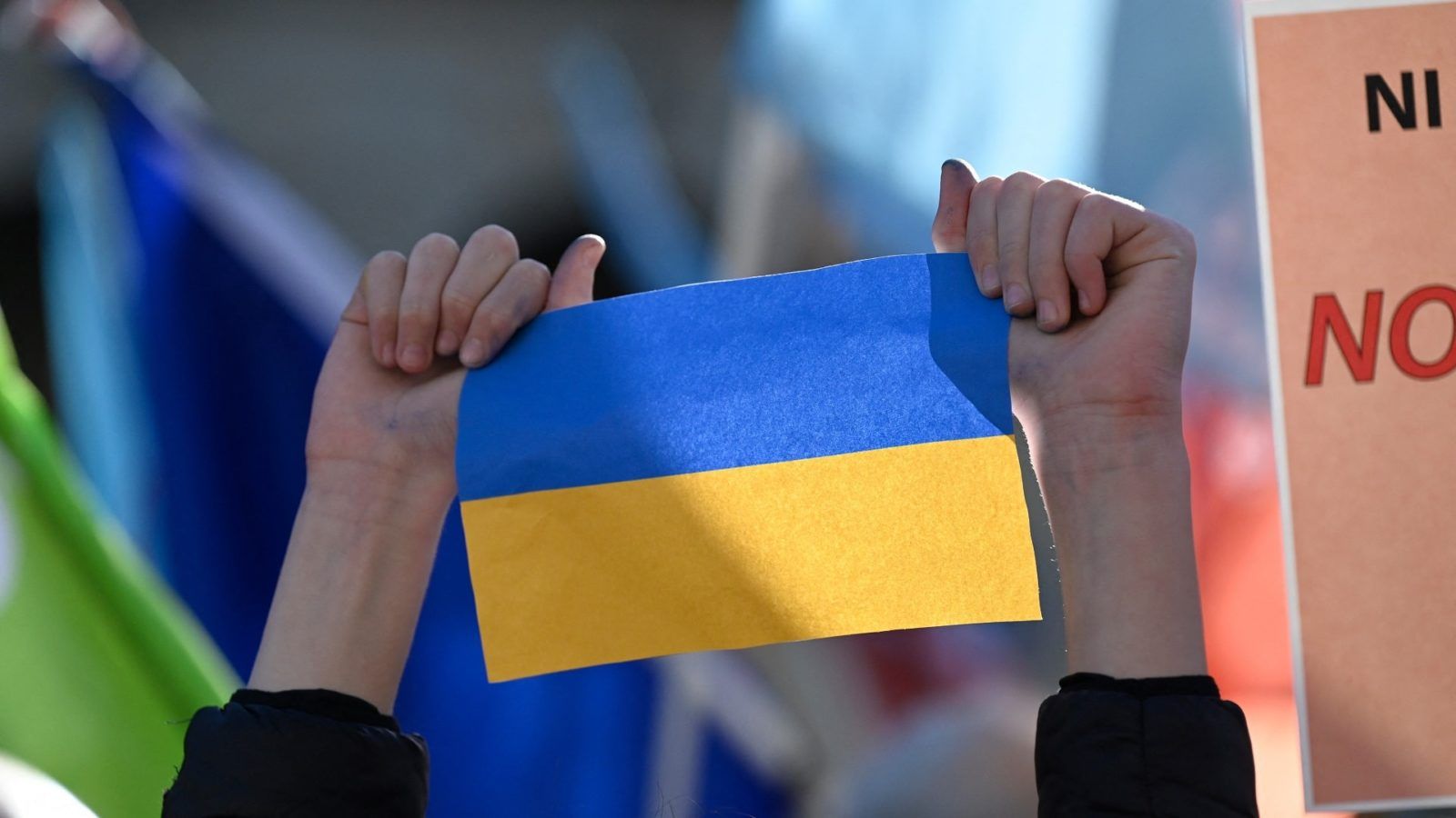 Here’s How You Can Help Ukraine Right Now in Its Time of Need