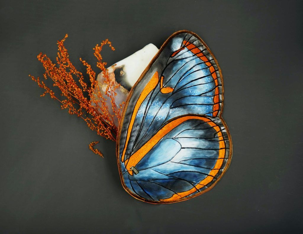 Novel Fineries butterfly pocket art