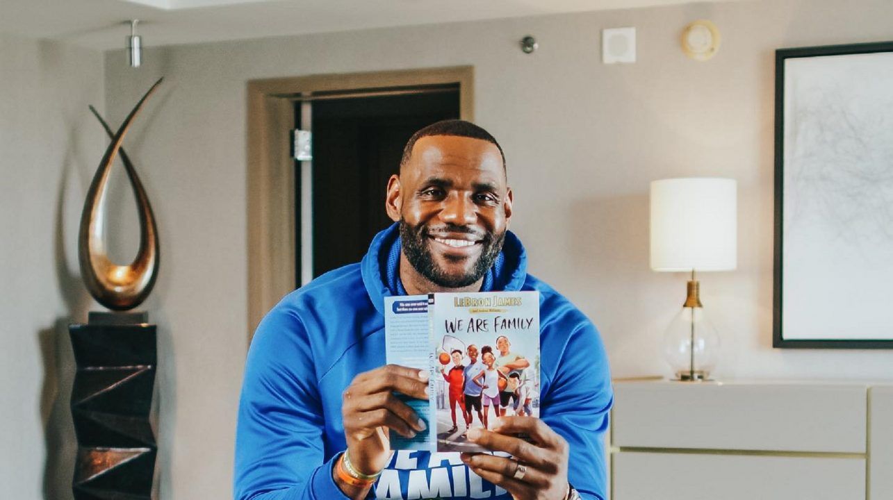 LeBron James is The First Active NBA Player to Become a Billionaire