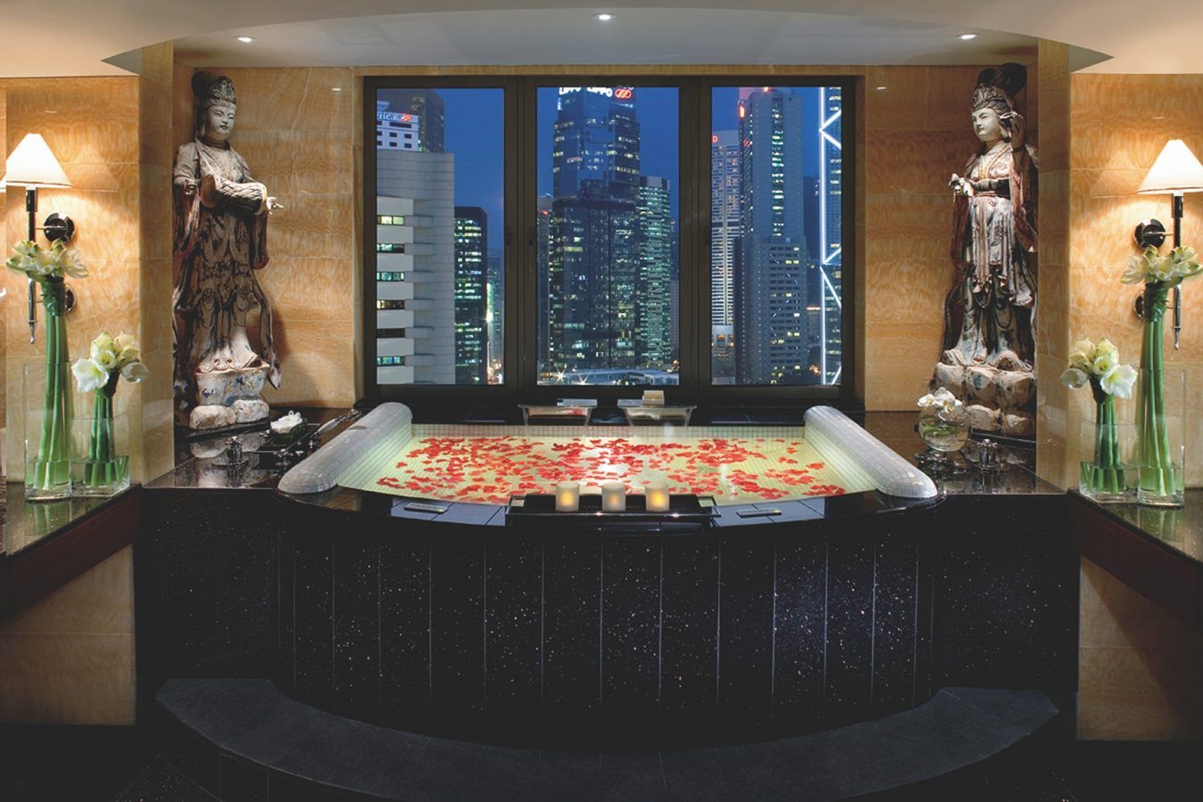 Staycation Review: The Mandarin Suite in Mandarin Oriental, Hong Kong is Extra, Extra, Extra