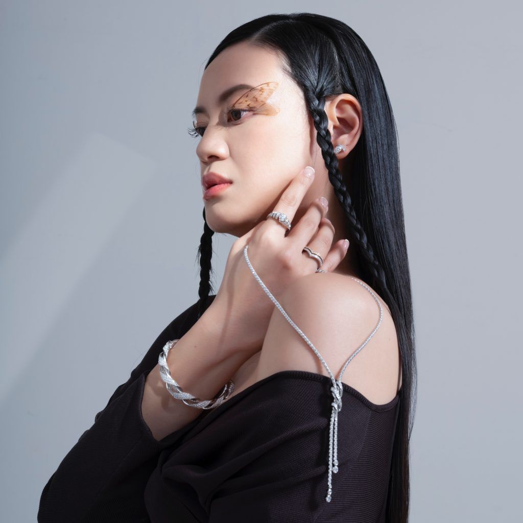 Emily Lam-Ho, Abuzz in Chaumet’s Bee My Love Collection