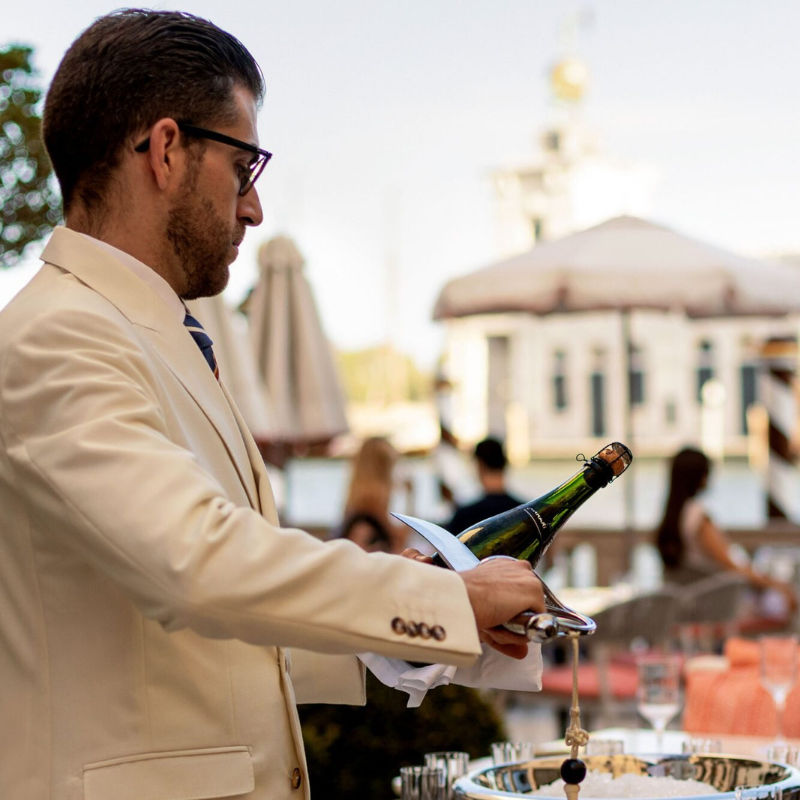 Add ‘Sabre Champagne Over Venice’s Grand Canal’ To Your Bucket List