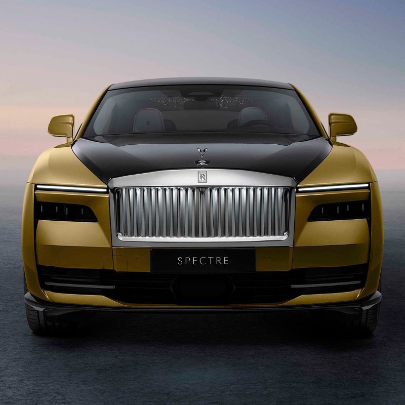 Rolls-Royce Spectre Ushers in An Exciting New Chapter in Luxury Electric Vehicles