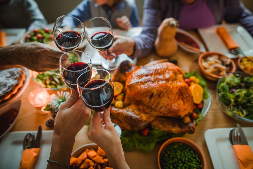 How to Pick Wine for Christmas Parties Like an Expert Sommelier