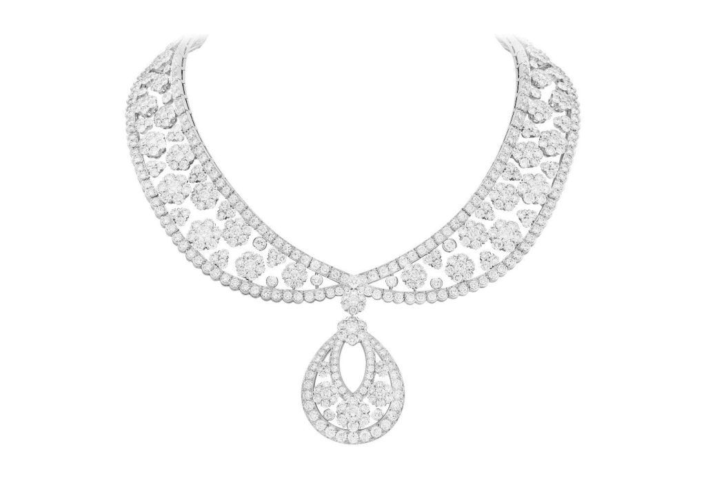 Van Cleef & Arpels Master the Combination of White Gold and Diamonds