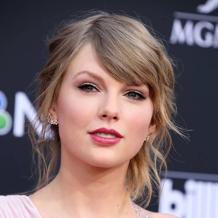 13 Taylor Swift Hair Moments Almost As Iconic As Her Discography Newsfinale 