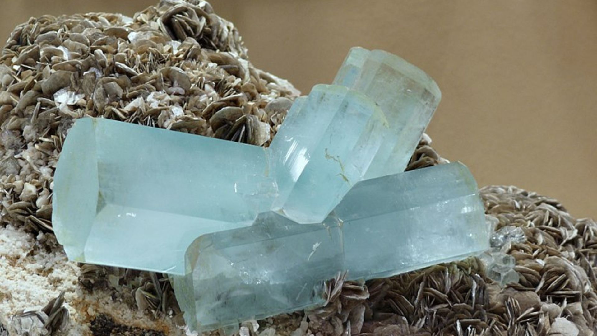 stone aquamarine