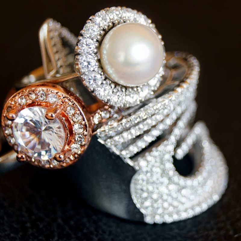 Diamonds or Emeralds — Lucky Gemstones to Choose From as per Your Zodiac