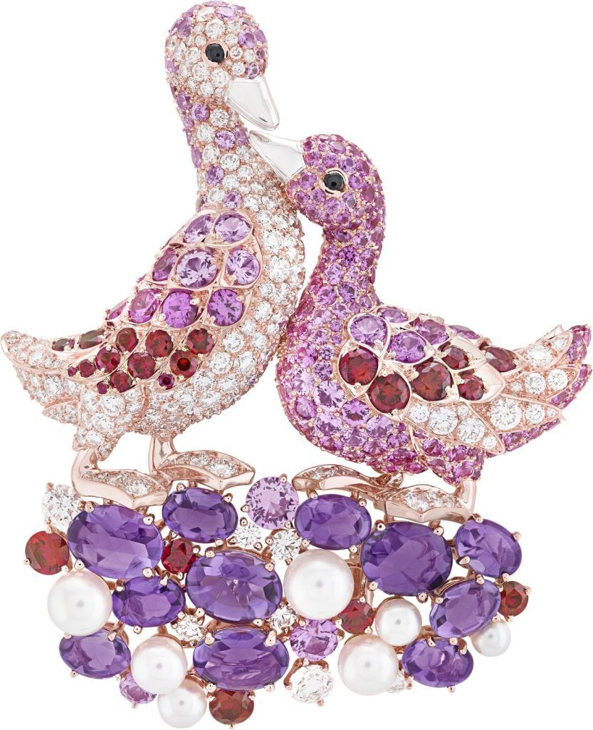 Van Cleef & Arpels love jewellery motif
