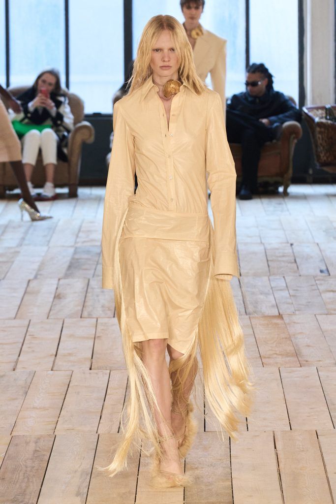00024-jacquemus-fall-2023-ready-to-wear-credit-gorunway