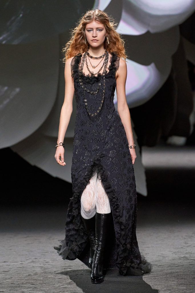 Park Seo-Joon rocks Chanel tweed at Paris Fashion Week