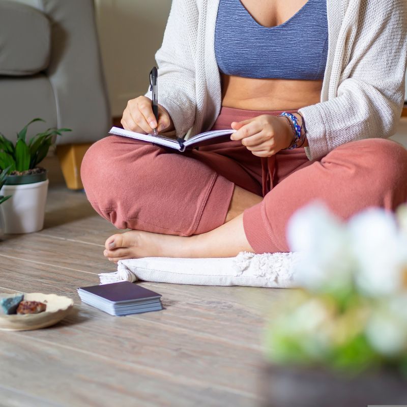 Manifestation Techniques: How to Manifest and The Ultimate Guide for All Zodiac Signs