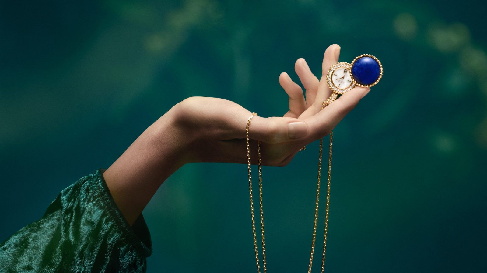Visiting Van Cleef & Arpels Manufacture to Glimpse Magic in the Making